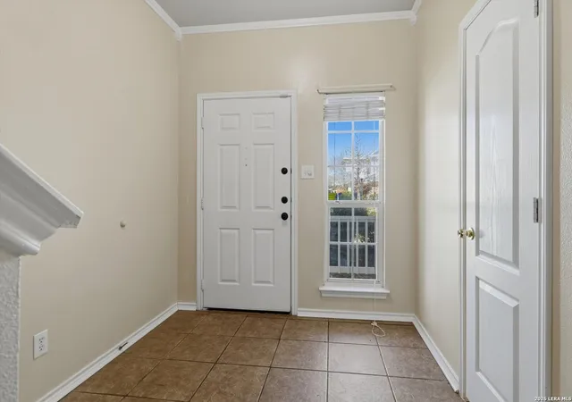 Photo 4 of Sale Pending at 806 Brandon Willow, San Antonio, TX 78216 | MLS# 1943785 | Listing updated on 2026-03-24