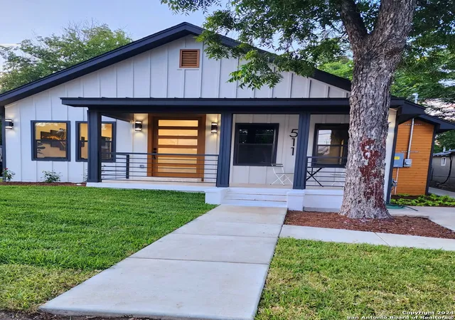 2nd image of 511 E Woodlawn Avenue, San Antonio, TX 78212 | MLS# 1943902