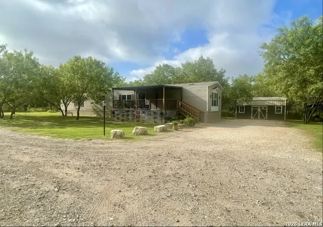 Homes for sale in Devine, TX | 869 & 873 County Road 773, Devine, TX 78016 | MLS# 1943939