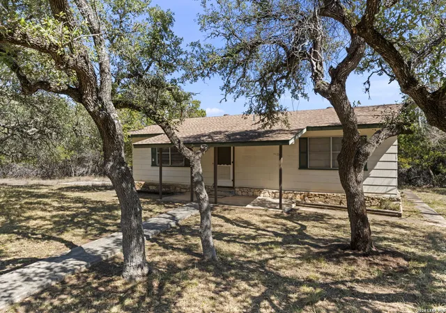 Photo 3 of Single family home for sale at 130 River Ranch, Boerne, TX 78006 | MLS# 1943945 | Listing updated on 2026-08-03