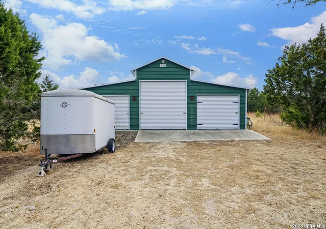 Photo 3 of Single family home for sale at 260 Dingley View, Kerrville, TX 78028 | MLS# 1943954 | Listing updated on 2026-03-02