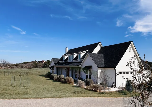 2nd image of 450 Lucky Rdg, Bandera, TX 78003 | MLS# 1943998