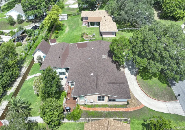 Photo 3 of Single family home for sale at 222 Highview, San Antonio, TX 78228 | MLS# 1944098 | Listing updated on 2026-05-18