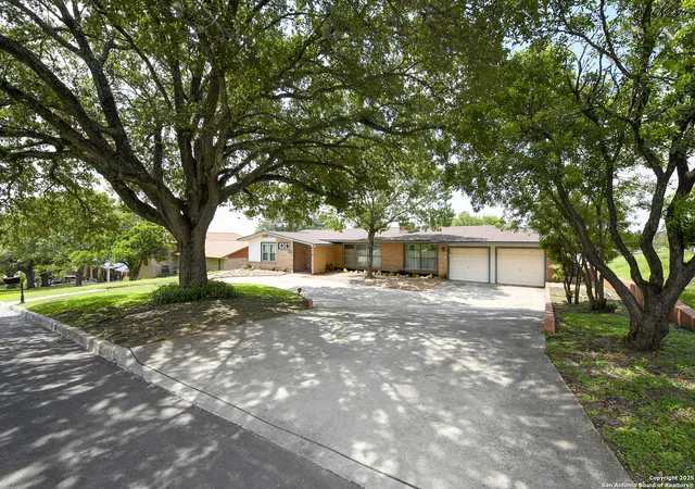 Photo 1 of Single family home for sale at 222 Highview, San Antonio, TX 78228 | MLS# 1944098 | Listing updated on 2026-05-18
