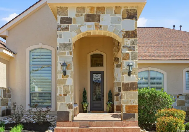 Photo 4 of Sale Pending at 17914 Texas Emmy, San Antonio, TX 78258 | MLS# 1944099 | Listing updated on 2026-03-11