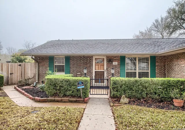 Photo 2 of Single family home for sale at 100 Patrick Henry, Schertz, TX 78154 | MLS# 1944156 | Listing updated on 2026-05-13