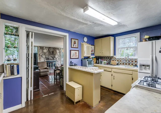 Photo 4 of Single family home for sale at 231 E Sunset, San Antonio, TX 78209 | MLS# 1944248 | Listing updated on 2026-08-23