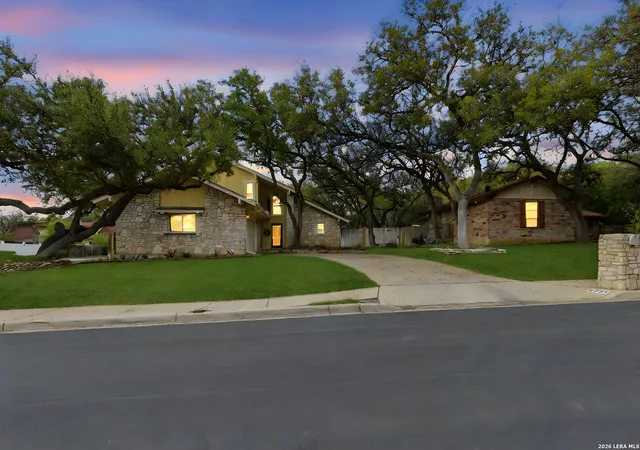 Photo 3 of Sale Pending at 7731 Mary Carolyn, San Antonio, TX 78240 | MLS# 1944372 | Listing updated on 2026-04-24