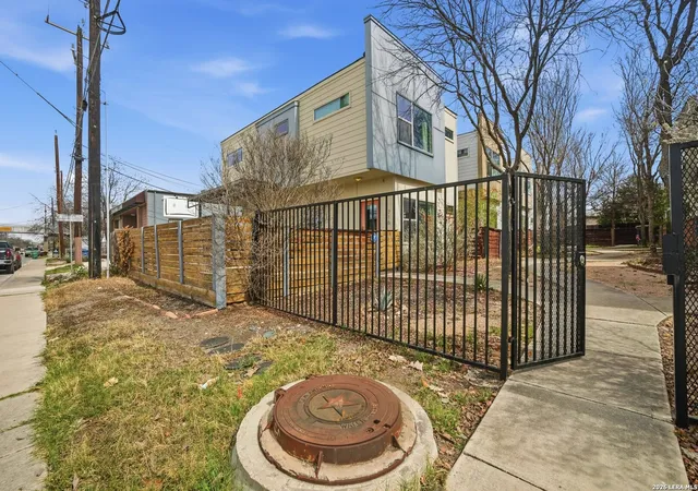 3rd image of 716 N Cherry, San Antonio, TX 78202 | MLS# 1944424