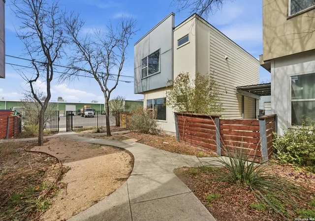 4th image of 716 N Cherry, San Antonio, TX 78202 | MLS# 1944424
