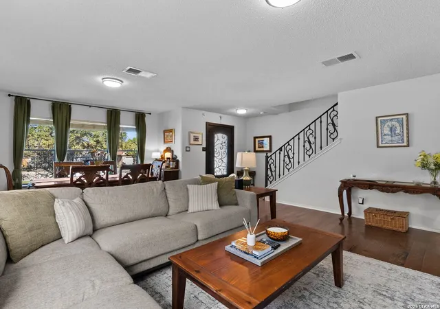 Photo 4 of Sale Pending at 11422 Lima Dr, San Antonio, TX 78213 | MLS# 1944477 | Listing updated on 2026-04-20