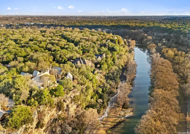 Photo 3 of Sale Pending at 954 Riverforest, New Braunfels, TX 78132 | MLS# 1944493 | Listing updated on 2026-08-31