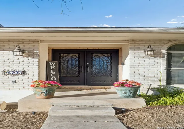 Photo 3 of Sale Pending at 4003 Bentway, San Antonio, TX 78217 | MLS# 1944560 | Listing updated on 2026-04-06