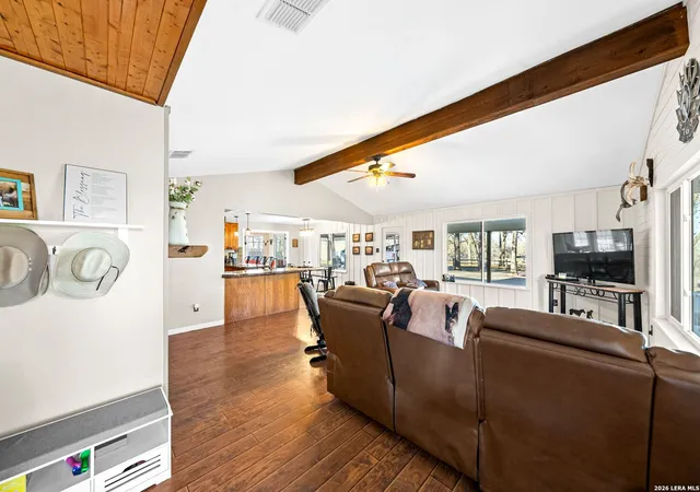 Photo 3 of House for sale at 188 Oak Hill Rd, La Vernia, TX 78121 | MLS# 1944579 | Listing updated on 2026-03-10