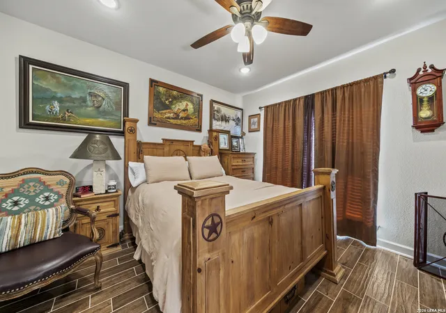 Listing Photo 4 - Condo for sale in building located at 219 T Bar M, New Braunfels, TX 78132 - Unit # B219