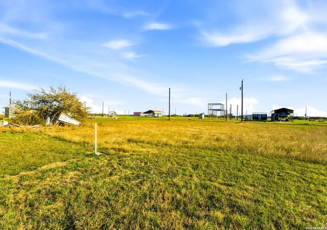 2nd image of 39 Kingfish Lane, Palacios, TX 77465 | MLS# 1944583