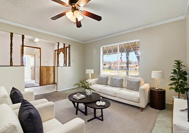 Photo 4 of Sale Pending at 10410 Rockland, San Antonio, TX 78230 | MLS# 1944588 | Listing updated on 2026-03-11