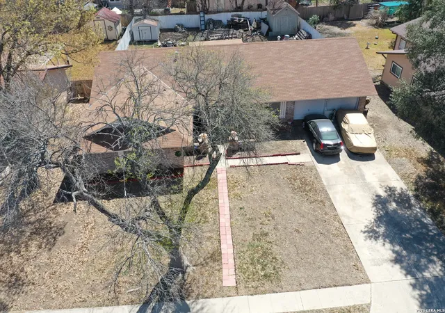 Photo 3 of Single family home for sale at 5654 Castle Glade, San Antonio, TX 78218 | MLS# 1944589 | Listing updated on 2026-03-10