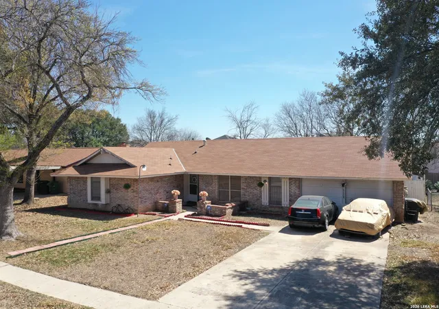 Photo 3 of Single family home for sale at 5654 Castle Glade, San Antonio, TX 78218 | MLS# 1944589 | Listing updated on 2026-03-10