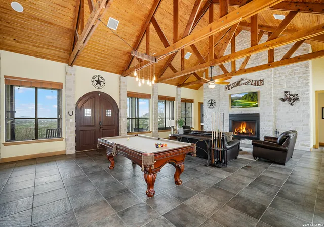 Photo 3 of Single family home for sale at 800 High Oaks, Canyon Lake, TX 78133 | MLS# 1944592 | Listing updated on 2026-09-16