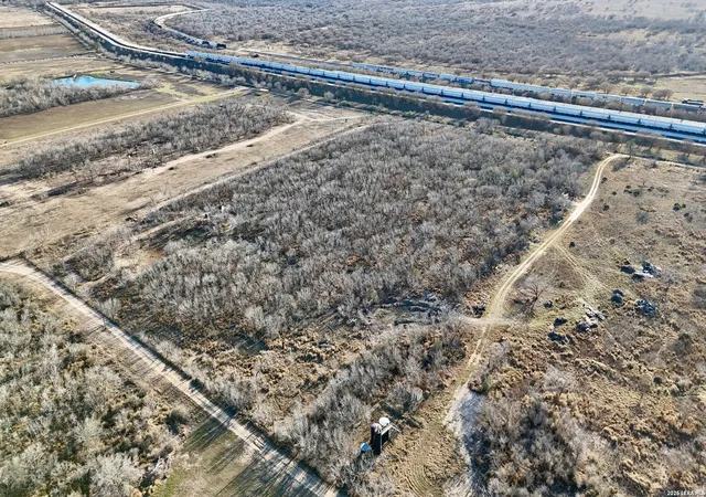 Photo 1 of Land for sale at 569 Gutierrez Ln, Floresville, TX 78114 | MLS# 1944598 | Listing updated on 2026-06-09