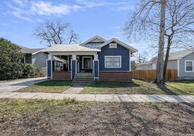 Multi family home for sale at 1116 Gramercy, San Antonio, TX 78201 | MLS# 1944604