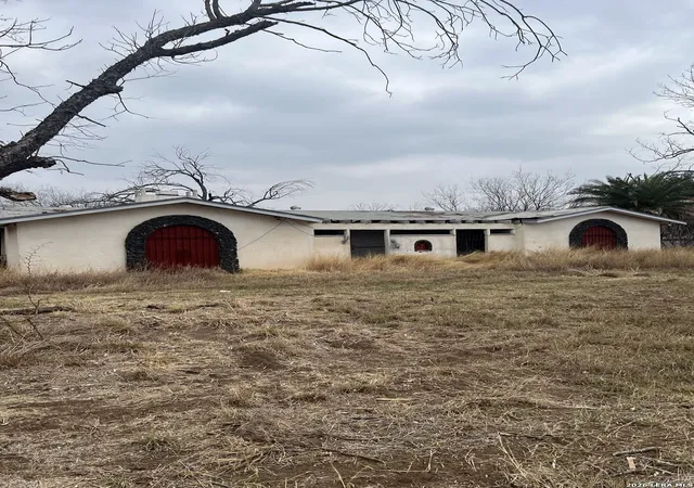 1st image of 3938 Fm 117, Uvalde, TX 78801 | MLS# 1944605