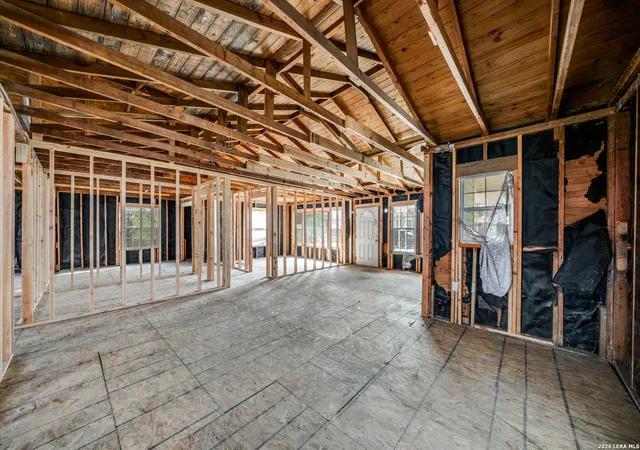 4th image of 630 E Ireland, Seguin, TX 78155 | MLS# 1944608