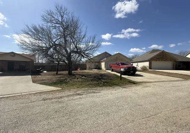 3rd image of 108 Ocotillo, Jourdanton, TX 78026 | MLS# 1944616