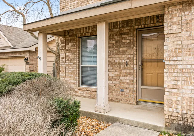 Photo 3 of Single family home for sale at 10111 Sparrow Way, Universal City, TX 78148 | MLS# 1944617 | Listing updated on 2026-07-28