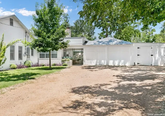 2nd image of 508 N Orange St, Fredericksburg, TX 78624 | MLS# 1944654