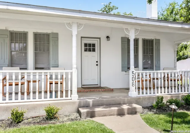 Photo 4 of Single family home for sale at 508 N Orange St, Fredericksburg, TX 78624 | MLS# 1944654 | Listing updated on 2026-09-18
