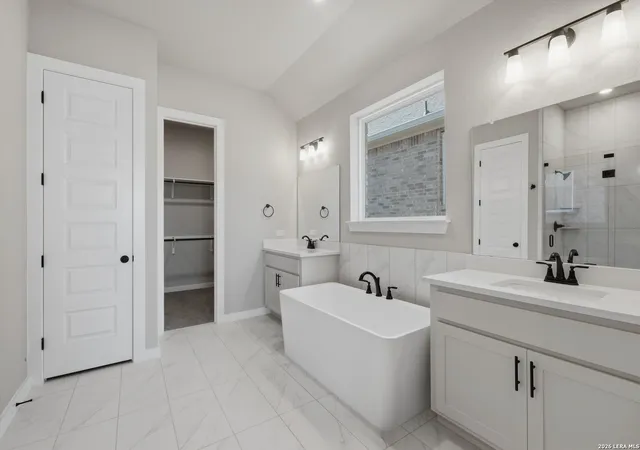 Photo 4 of Sale Pending at 1836 Weinnacht, New Braunfels, TX 78132 | MLS# 1944687 | Listing updated on 2026-04-22