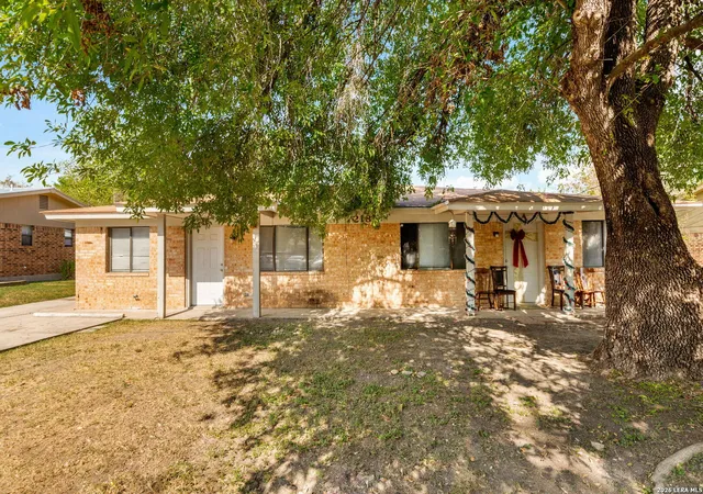 1st image of 218 Redbud, New Braunfels, TX 78130 | MLS# 1944715