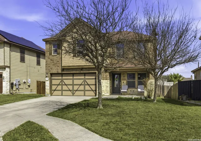 Photo 3 of Sale Pending at 408 Gatewood Clf, Cibolo, TX 78108 | MLS# 1944721 | Listing updated on 2026-08-28