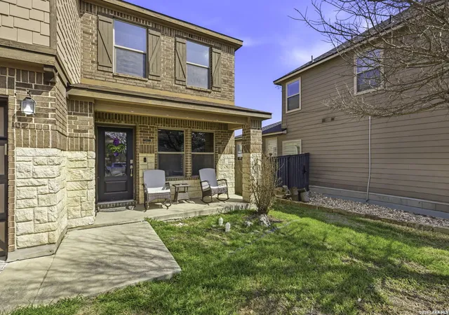 Photo 3 of Sale Pending at 408 Gatewood Clf, Cibolo, TX 78108 | MLS# 1944721 | Listing updated on 2026-08-28