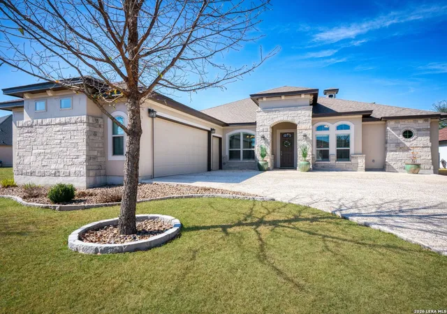 Photo 1 of Sale Pending at 30019 Cibolo Path, Fair Oaks Ranch, TX 78015 | MLS# 1944723 | Listing updated on 2026-03-20