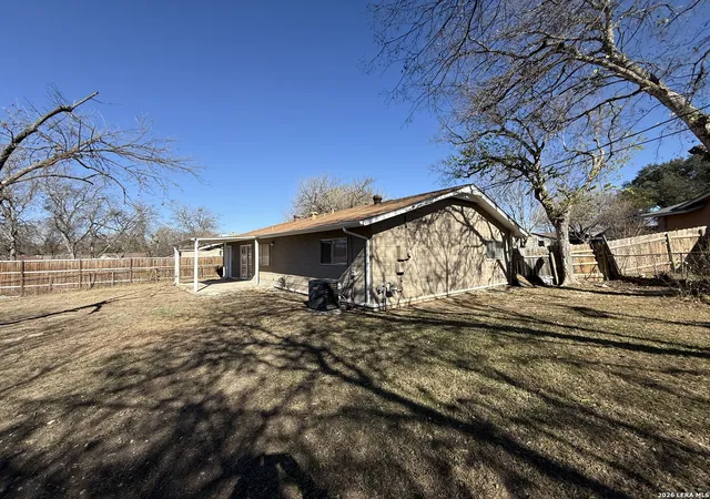 Photo 4 of Single family home for sale at 7006 Glen, San Antonio, TX 78239 | MLS# 1944791 | Listing updated on 2026-03-24