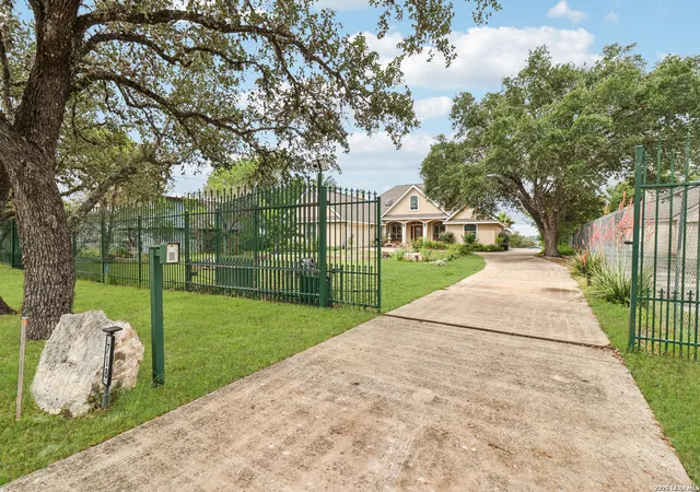 Photo 2 of Single family home for sale at 718 Park Shores, Canyon Lake, TX 78133 | MLS# 1944826 | Listing updated on 2026-08-25