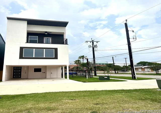 2nd image of 310 W Evergreen St #114, San Antonio, TX 78212 | MLS# 1944847