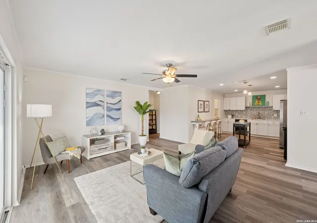 Photo 4 of Manufactured home for sale at 8217 Laurel Bend, San Antonio, TX 78250 | MLS# 1944878 | Listing updated on 2026-04-07