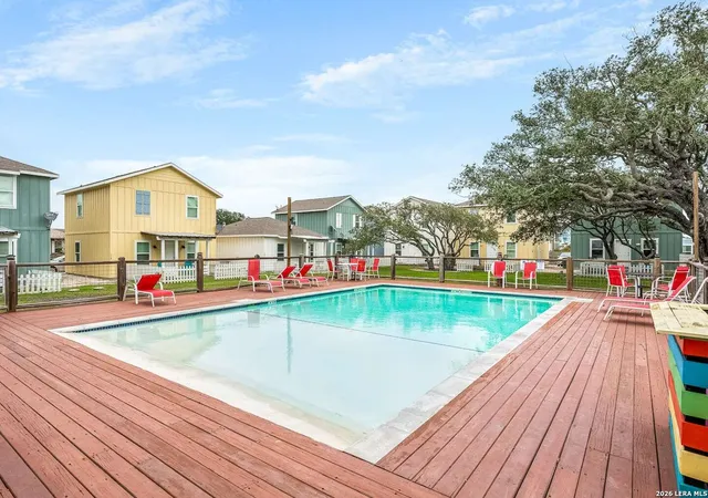 Photo 3 of Single family home for sale at 4212 Hwy 35 Unit 19, Rockport, TX 78382 | MLS# 1944910 | Listing updated on 2026-04-04