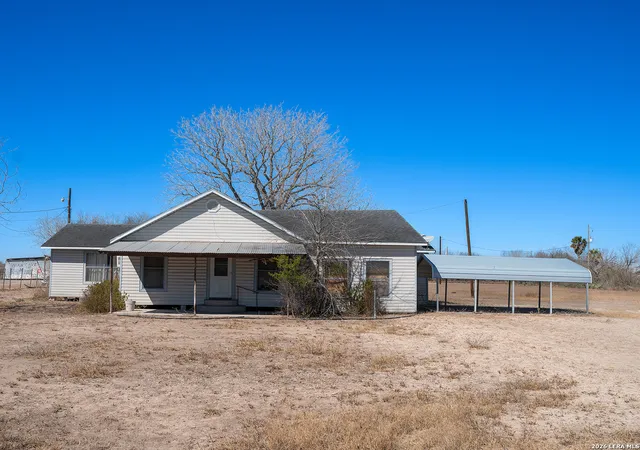 1st image of 1580 Middle Rd, George West, TX 78022 | MLS# 1944931