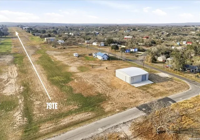2nd image of 101 Gallant Fox, Sandia, TX 78383 | MLS# 1944954