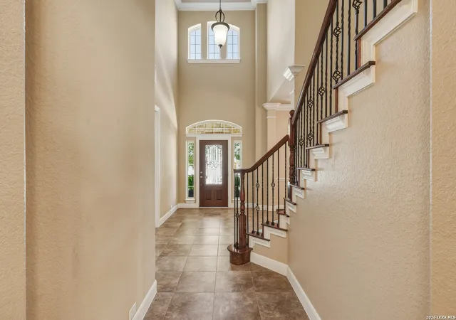 Photo 4 of Single family home for sale at 1002 Gazania Hill, San Antonio, TX 78260 | MLS# 1944961 | Listing updated on 2026-08-28