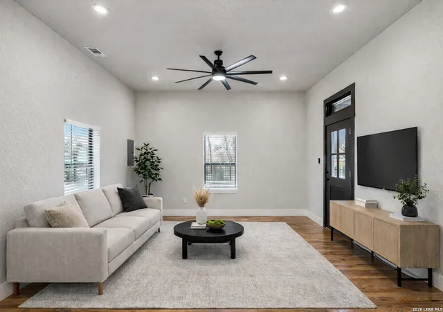 Photo 3 of Single family home for sale at 826 Dawson, San Antonio, TX 78202 | MLS# 1944964 | Listing updated on 2026-08-12