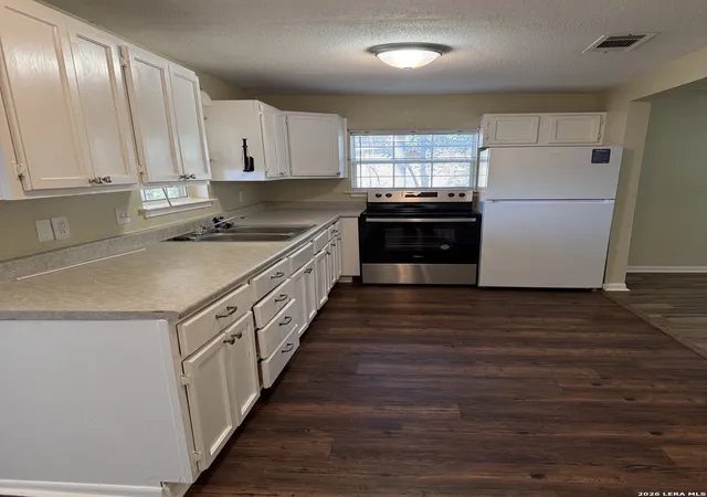 Photo 3 of Single family home for sale at 1316 39Th, Temple, TX 76504 | MLS# 1945020 | Listing updated on 2026-03-24