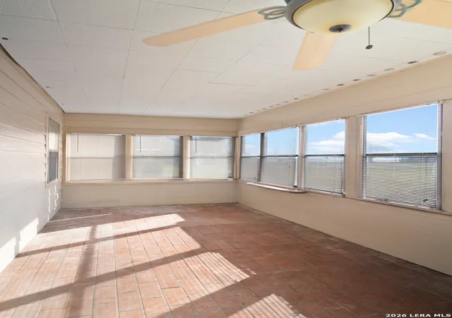 Photo 4 of Sale Pending at 414 E Austin, Palacios, TX 77465 | MLS# 1945024 | Listing updated on 2026-03-17
