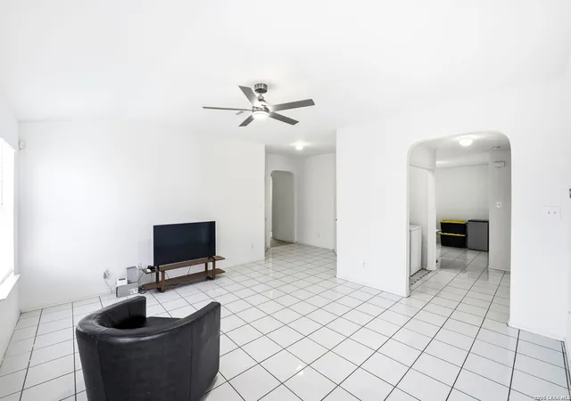 Photo 3 of Single family home for sale at 310 Lucky Streak, San Antonio, TX 78227 | MLS# 1945056 | Listing updated on 2026-05-19