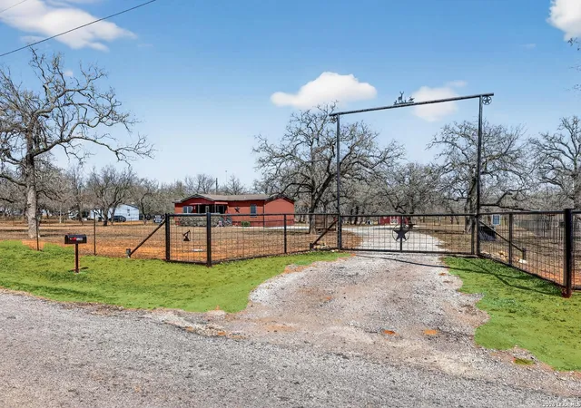 1st image of 1298 County Road 425, Stockdale, TX 78160 | MLS# 1945098